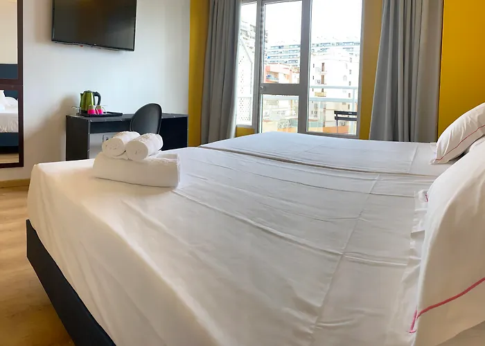 Top Jet2 Hotels for Unforgettable Stays in Torremolinos