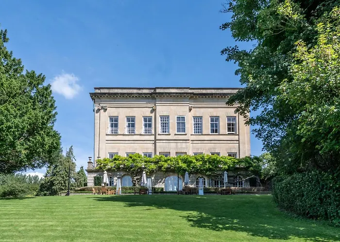 Best Hotels in Bath with Onsite Parking