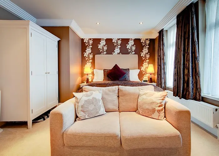 Best Seafront Hotels in Blackpool: Unwind with Stunning Views and Superior Comfort