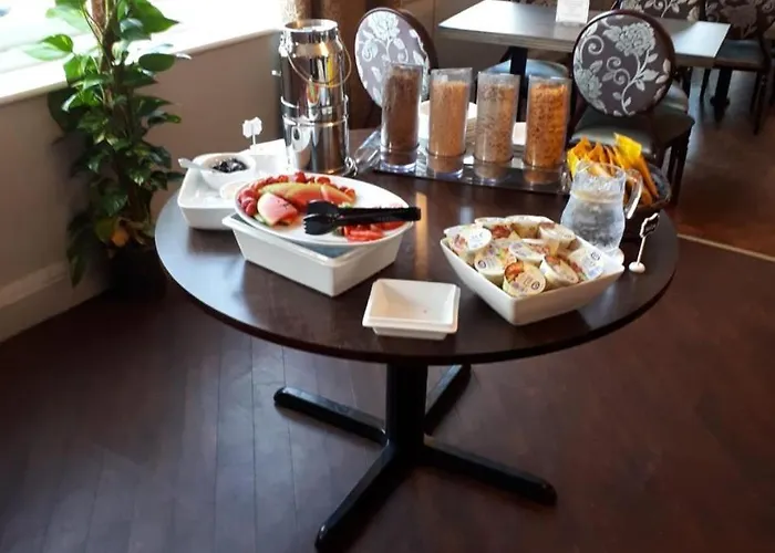 Top Deals on Exeter Hotels with Groupon